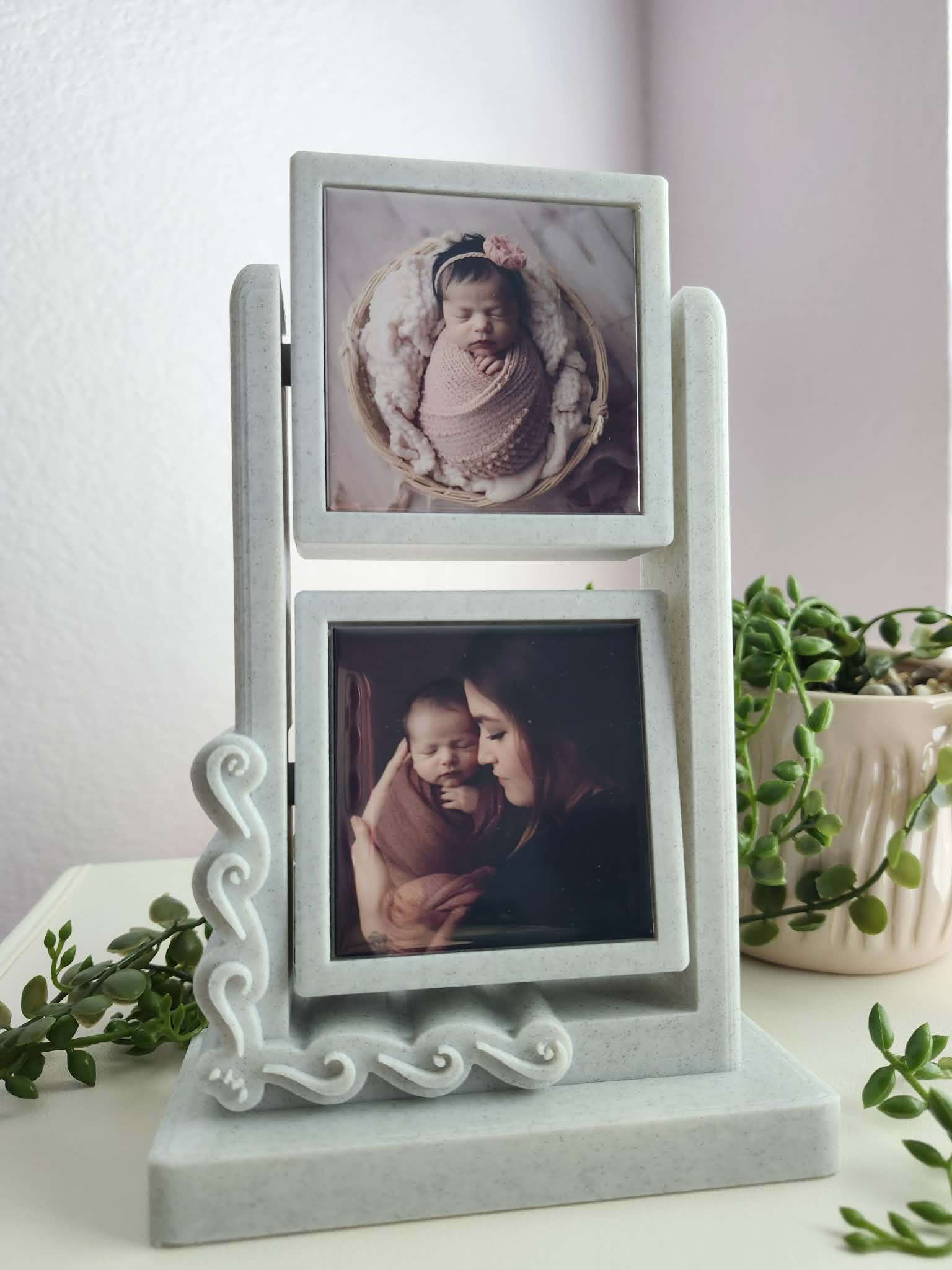 Rotating Frame Tower – Double Sided (Holds 4 Photo Magnets)